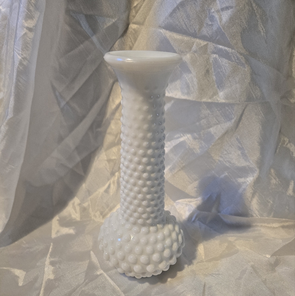 2/$26 E. O. Brody Co. Vintage White Milk Glass Hobnail Vase